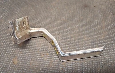 Manija de puerta interior izquierda Ford LTD Marquis 1987-1990 D9AB-5422615-A se envía a todo el mundo Foto 1 de 3