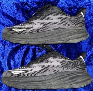 Hoka One One Clifton 9 Wide Triple Black Shoes Us 10.5 D Eu 44.6 - Picture 1 of 10