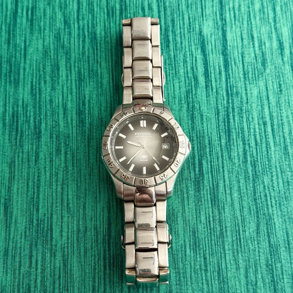 Fossil Blue Men’s Quartz Watch AM-3688 100M – For Parts / Not Working (As-Is) - Image 1 of 4