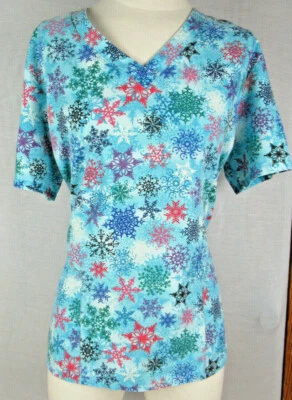 Womens Simply Basic Scrub Top Shirt Blue Snowflakes Medium M EUC - Image 1 of 4