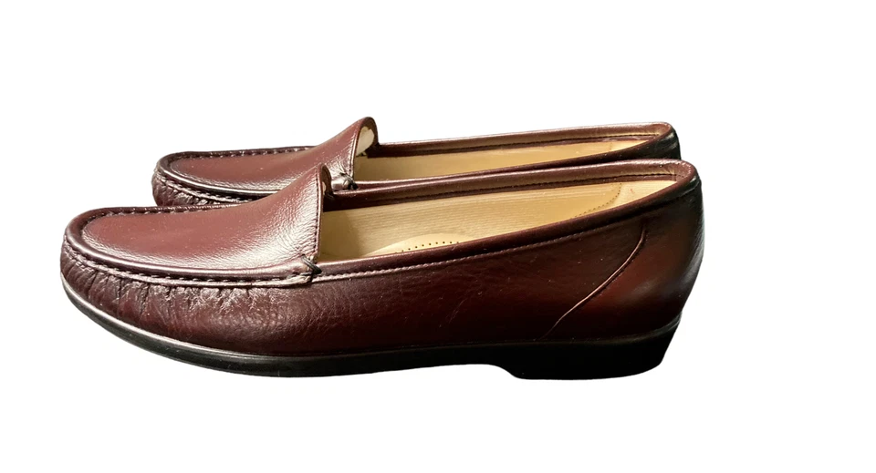 SAS NEW Simplify Leather Slip on Loafer Antique Wine Size 11 N In Box - Image 1 of 4