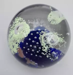 Vintage Art Glass Paperweight -White Snow Bubbles Design -Blue 8 cm H Collector - Picture 1 of 6