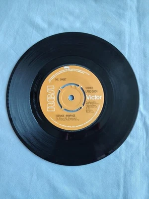 THE SWEET "TEENAGE RAMPAGE" 1974 7" VINYL SINGLE IN A PLAIN SLEEVE - Image 1 of 4