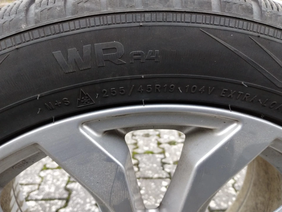Winterkompletträder Winter Reifen  255/19 - Bild 1 von 3