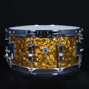 Ludwig 6.5" x 14" NeuSonic Snare Drum, Butterscotch Pearl - Picture 1 of 4