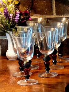 Set of 7 Vintage Christmas Wine Glasses - Picture 1 of 4