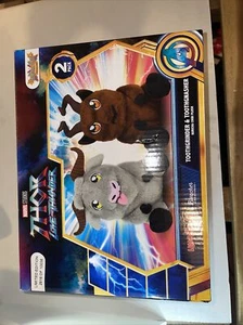 Pacchetto Marvel 2022 Bleacher Creatures Thor Love & Thunder Kuricha limitato nuovo - Foto 1 di 5
