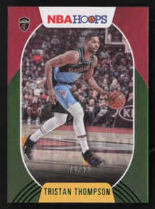 Tristan Thompson 2020-21 Panini NBA Hoops Card #87 Verde /99 Cleveland Cavilers - Foto 1 di 2