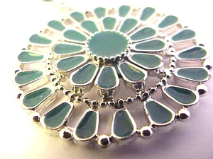 Colgante Tono Plata Color Turquesa Redondo Forma Lágrima Esmalte Diseño Elegante - Imagen 1 de 4