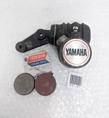 Pinza de freno delantera genuina Yamaha RD200 RD125 RX100 RX125 FS1 NUEVA DE STOCK Foto 1 de 4