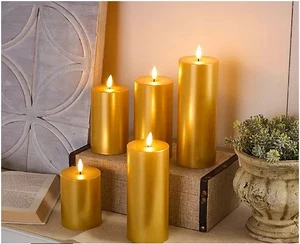 Velas de pilar sin llama Home Reflections de 5 piezas con caja de regalo - doradas - Imagen 1 de 4