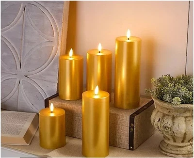 Velas de pilar sin llama Home Reflections de 5 piezas con caja de regalo - doradas Foto 1 de 4