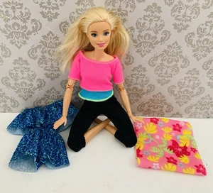Made To Move voll bewegliche Barbie Puppe blonde Haare mit Kleidung B5 - Bild 1 von 6