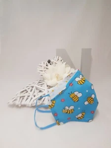 FaceMask, Size Medium, Reversible, Washable With A Wire Nose Bridge - Picture 1 of 3
