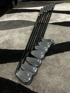 Golf club irons TaylorMade black p790 - 4/9p-S flex steel shaft - Picture 1 of 3