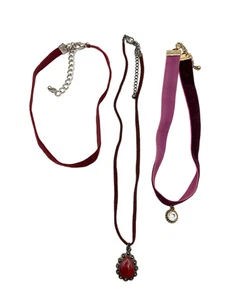 Burgunderrot Samt Halsband Anhänger Halskette Wildleder Menge 3 Emaille Strass GUC - Bild 1 von 24