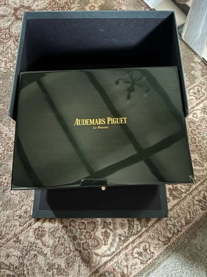 AUDEMARS PIGUET Gran Presentación y CAJA EXTERIOR Genuina Foto 1 de 4