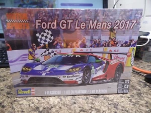 Ford GT 2017 Le Mans escala 1/24 plástico modelo coche kit 85-4418 sellado - Imagen 1 de 1