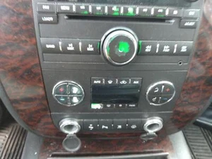07 GMC YUKON XL 1500 SERIES Heater A/c Control Dash Mounted Automatic Temp - Picture 1 of 1