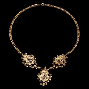 Vtg Heraldic Victorian Revival Choker Gold Tone Necklace Flowers Faux Pearl READ - Picture 1 of 13