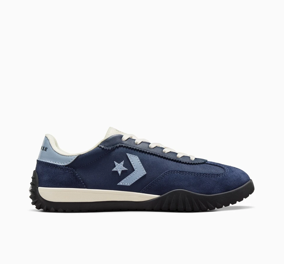 Converse Run Star Trainer Retro Sports Obsidian 4-12Size A10621C dExpeditedship - image 1 of 4