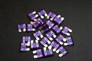 50 PACK ATC 3 AMP FUSES ATO FUSE BLADE STYLE CAR BOAT AUTOMOTIVE AUTO ATC3 - Picture 1 of 8