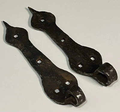 2 pentures anciennes fer forgé pour portes porte-volet-verrou - Photo 1/4