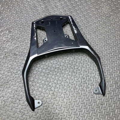 Portaequipajes trasero OEM Suzuki DL650 V-Strom 650 46311-06G00-YKV Foto 1 de 4