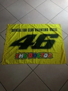 SPETTACOLARE BANDIERA THE DOCTOR VALENTINO ROSSI 46 COLLECTION - Foto 1 di 12