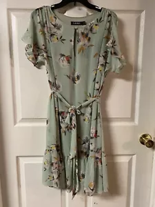 Ladies Beautiful Floral Lauren Ralph Lauren Dress With Belt Size 10 - Picture 1 of 6