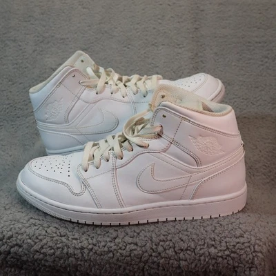 Jordan 1 Mid Triple White 554724-130 size 11 VGUC No star loss - replacement box - Image 1 of 4