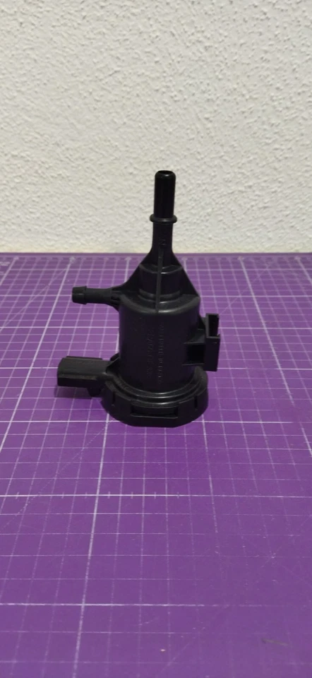 VEMO V30771017 Ventil Aktivkohlefilter für MERCEDES W204 W205 W212 W176 W246