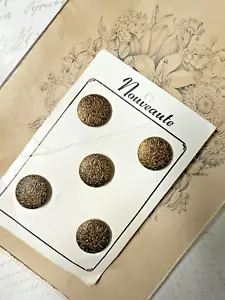 Vintage NOUVEAUTE gold metal buttons 7/8" ornate swirl pattern on original card - Picture 1 of 5