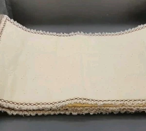 Vintage Farmhouse Decor Cream Eyelet Fabric Placemat Set of 4 Handmade Lace Trim - Picture 1 of 5