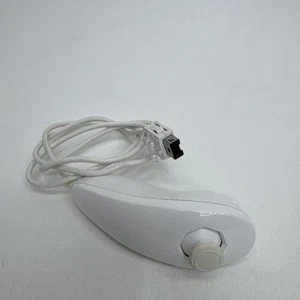 Nintendo Wii White Nunchuk/Nunchuck Controller Official OEM RVL-004 (TESTED!) - Picture 1 of 3