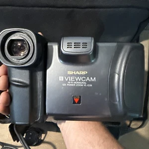 Sharp Viewcam VL-E39U 8mm Video 8 Camcorder, Battery, Charger VCR Play Transfer - Picture 1 of 7