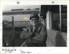 1986 Press Photo Larry Cornie of Wasco Smelter Worker at Goldendale - ora09683