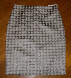 NEW YORK & COMPANY $50 Silver/Gray HOUNDSTOOTH Straight SKIRT Knee-Length 4 - Picture 1 of 5