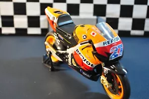 HONDA RC211V MOTO GP 2011 C.STONER New Ray 1:12 - Foto 1 di 2