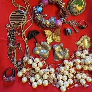 Lot de bijoux vintage à porter détourner ou restaurer - lbb0332 - Foto 1 di 8