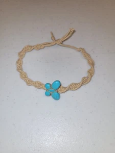 Handgefertigtes Hanf Spiral Armband blau Schmetterling - Bild 1 von 3