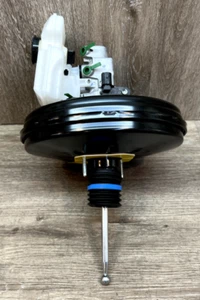 2019-2023 VOLKSWAGEN TIGUAN BRAKE BOOSTER & MASTER CYLINDER & RESERVOIR OEM - Picture 1 of 7