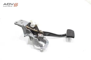 2016 - 2019 CADILLAC ATS BRAKE STOP PEDAL & BRACKET OEM - Picture 1 of 8