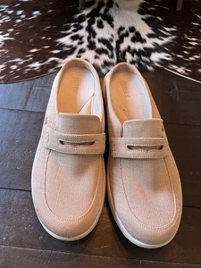 Bzees Shoes Womens 9.5 M Penny Loafer Slip On Mules Tan Mule Slides Comfort - Picture 1 of 8