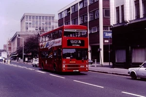1985 Original Bus Slide London Buses 76 Victoria KYV 755X Ref 8873 - Picture 1 of 1