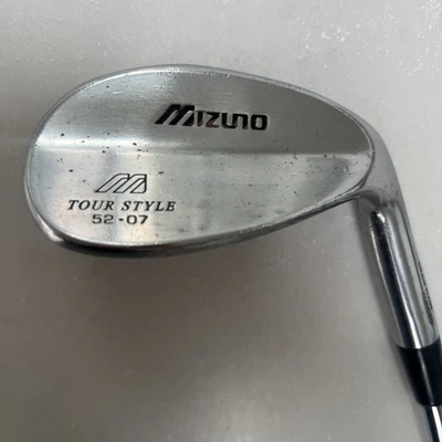Mizuno Tour Style Gap Wedge / 52 Degree / Regular Flex Dynamic Gold R300 - Image 1 of 4