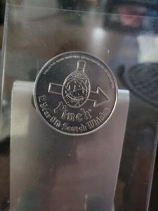 1979 UNIV. OF NEBRASKA Cornhuskers College Football Schedule Coin Pinch Whiskey - Picture 1 of 2