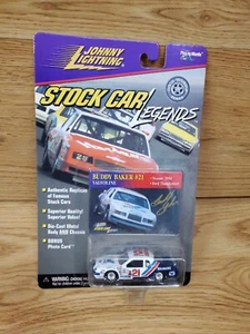 1/64 Johnny Lightning Stock Car Legends#21 Buddy Baker Ford Thunderbird - Picture 1 of 2