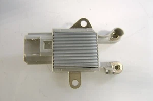 ALTERNATOR REGULATOR TO REPLACE NIPPON DENSO 126000-7170 126600-7170 331744 - Picture 1 of 6