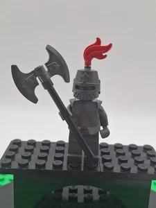 LEGO Scooby Doo Mystery Mansion 75904 Mr.Wickles Black Knight Minifigure Retired - Picture 1 of 3